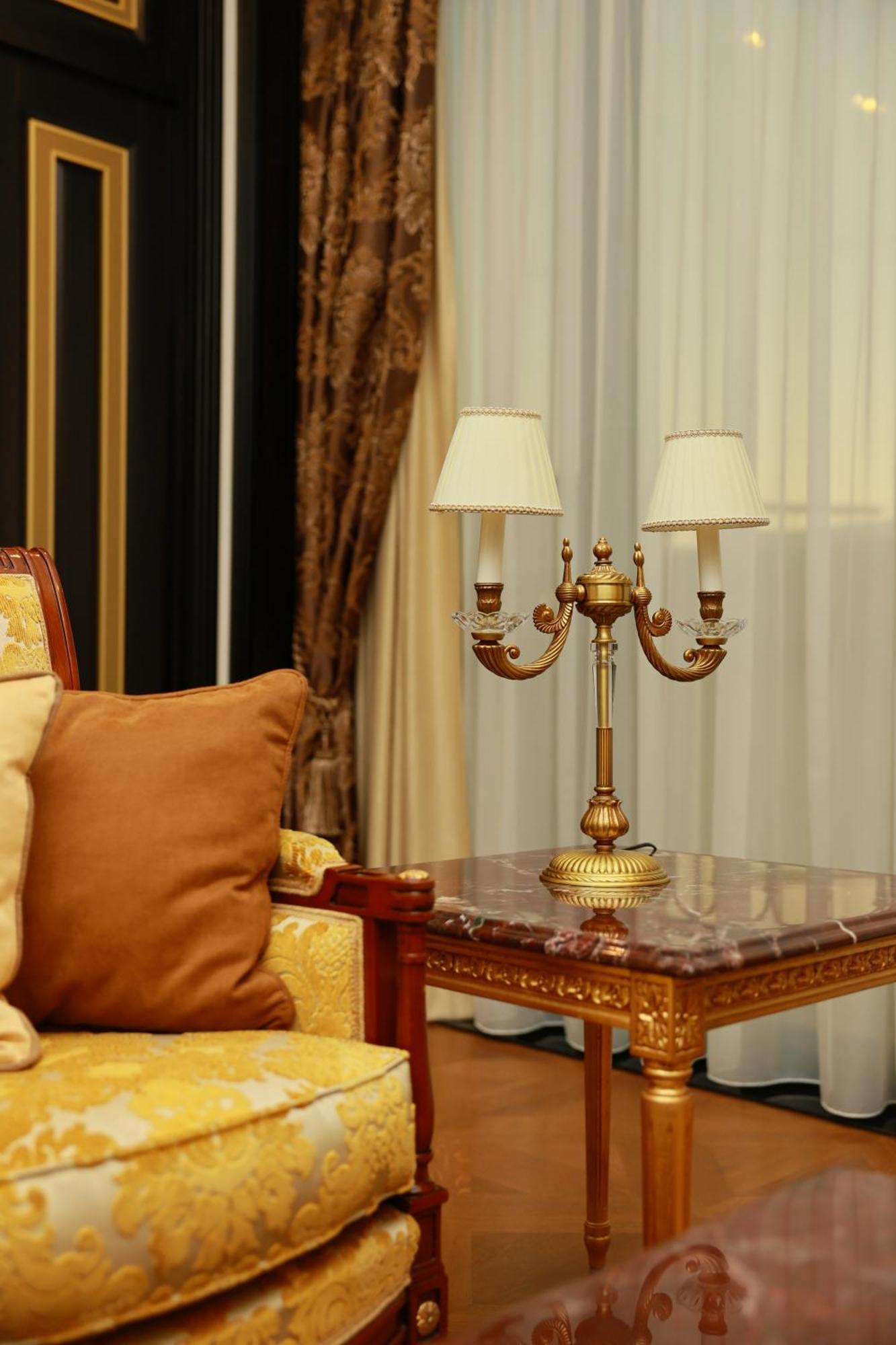 Golden Palace Hotel Єреван Екстер'єр фото