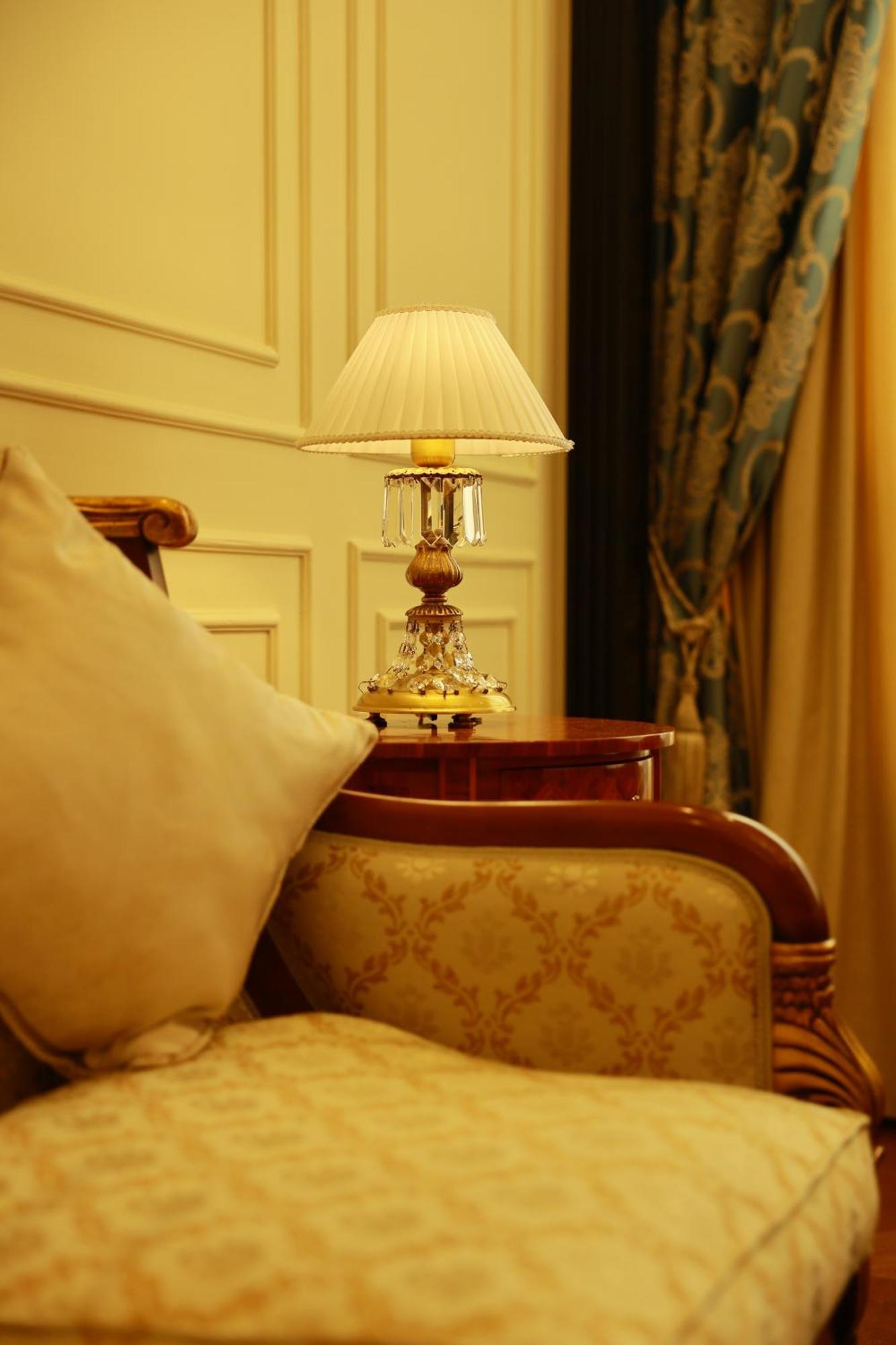 Golden Palace Hotel Єреван Екстер'єр фото