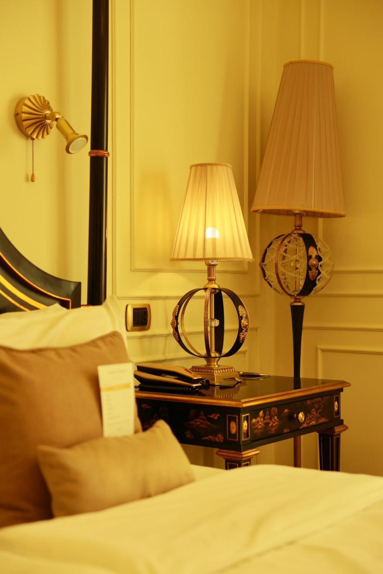 Golden Palace Hotel Єреван Екстер'єр фото